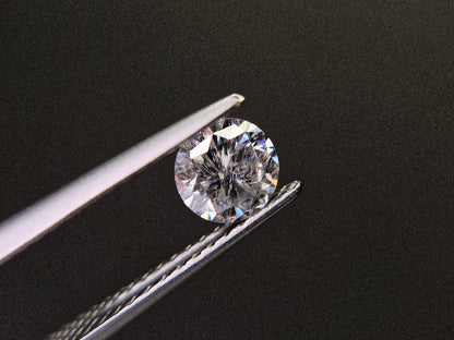 MOI-8　合成モアッサナイト　0.46ct