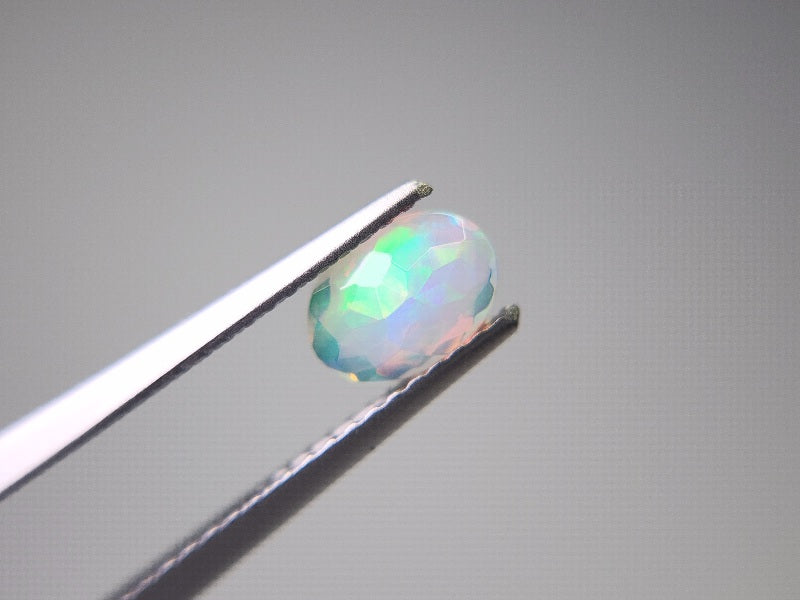 0909-2-7　オパール　0.40ct