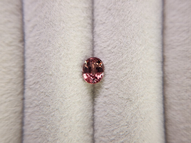 ccGA-3　カラーチェンジガーネット　0.85ct