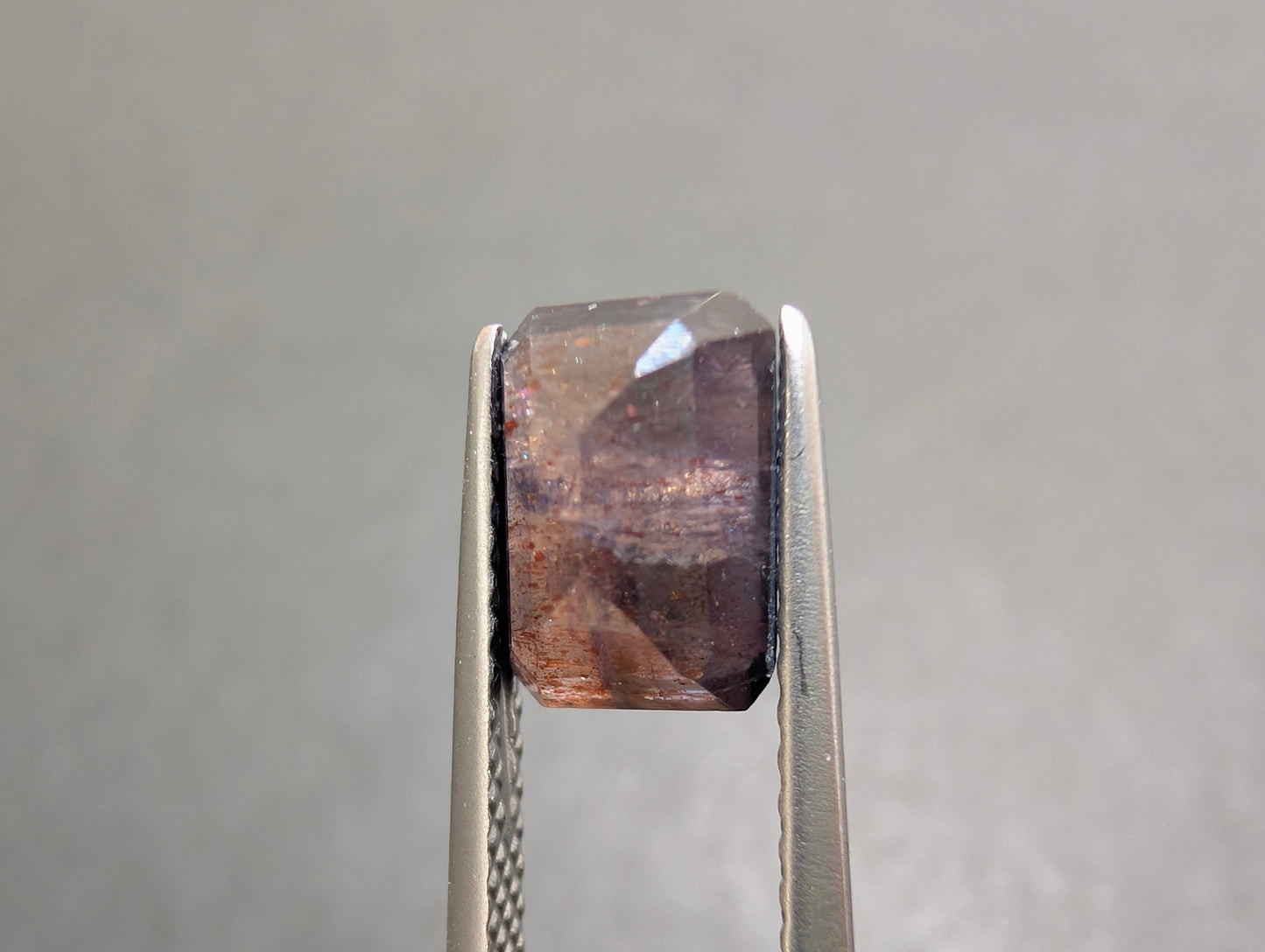 0253　アイオライトサンストーン　1.54ct