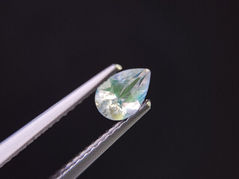 0762-6　アンデシンラブラドライト　0.45ct