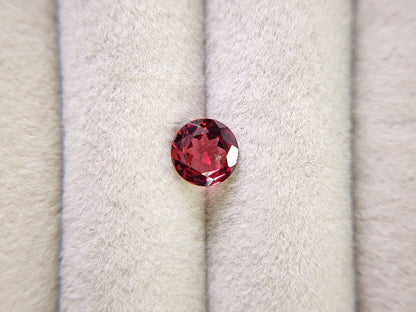 0910-2-9　ガーネット　1.42ct