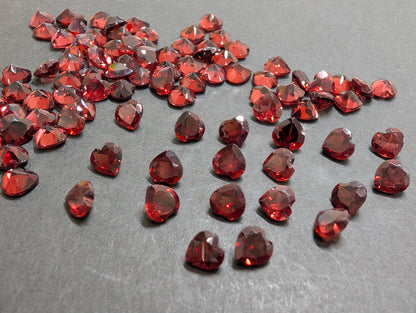 0388【HappyValentine💓】1石300円🎀ハートシェイプのガーネット【1石あたり約0.60ct】