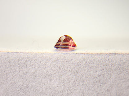 0152-1-16　バイカラーアンデシン　0.53ct