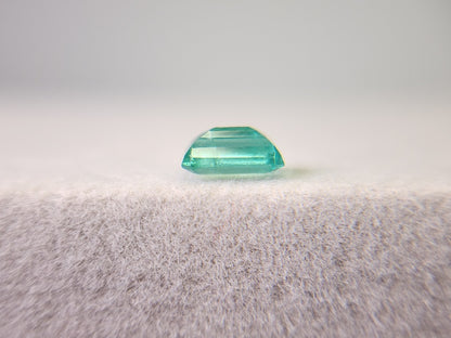0936-10　エメラルド(ザンビア産)　0.51ct