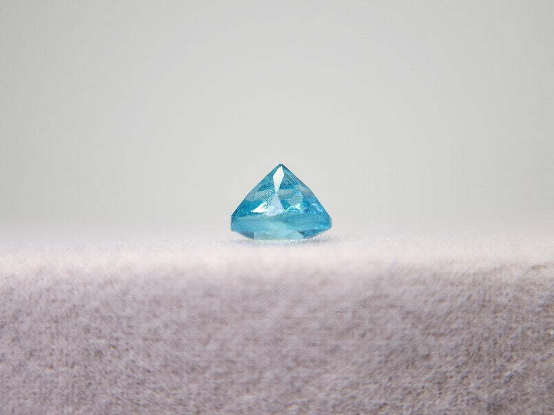 0471-3　アパタイト　0.66ct