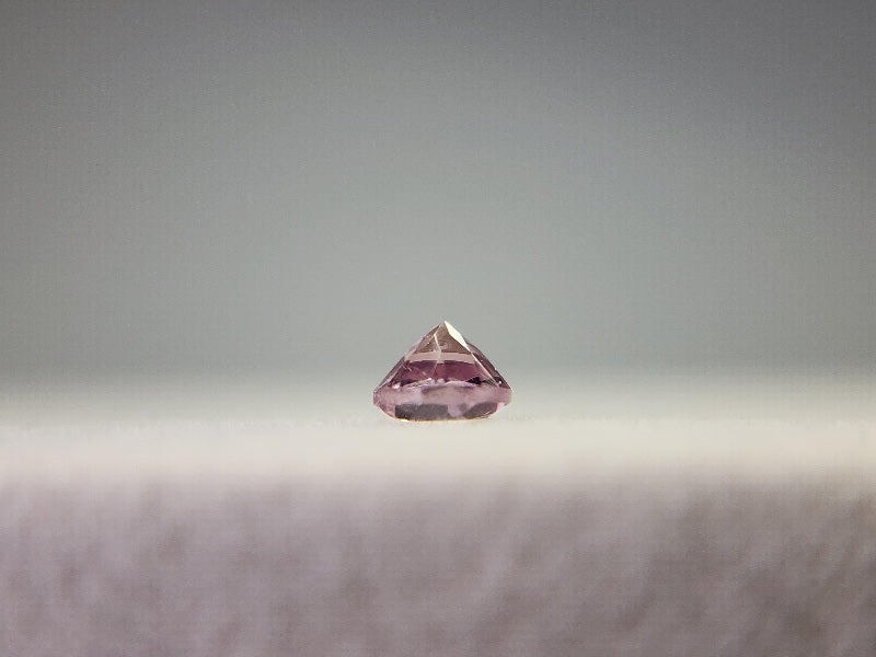 0823-13　スピネル　0.33ct