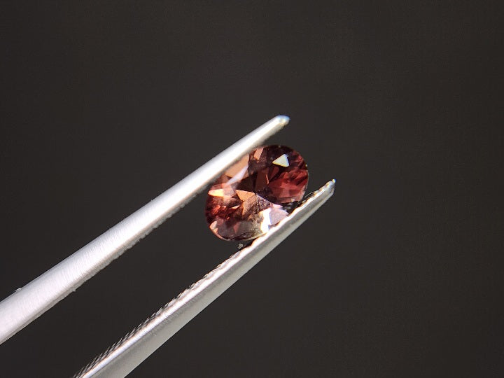 0152-2-7　バイカラーアンデシン　0.39ct