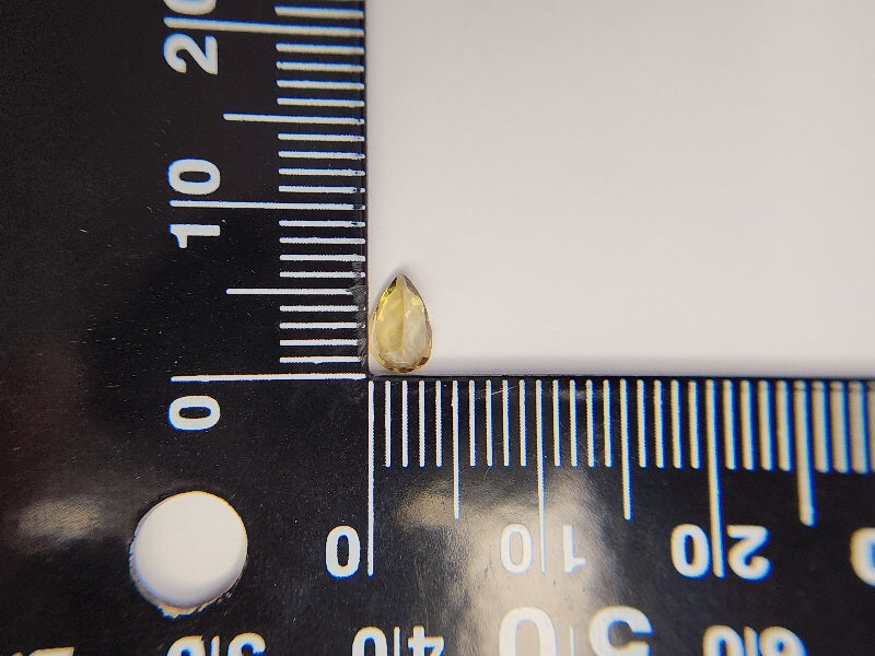 0644-17-1　ゾイサイト　0.38ct