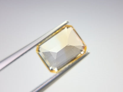 0365-4-26　バイカラーシトリン　2.22ct