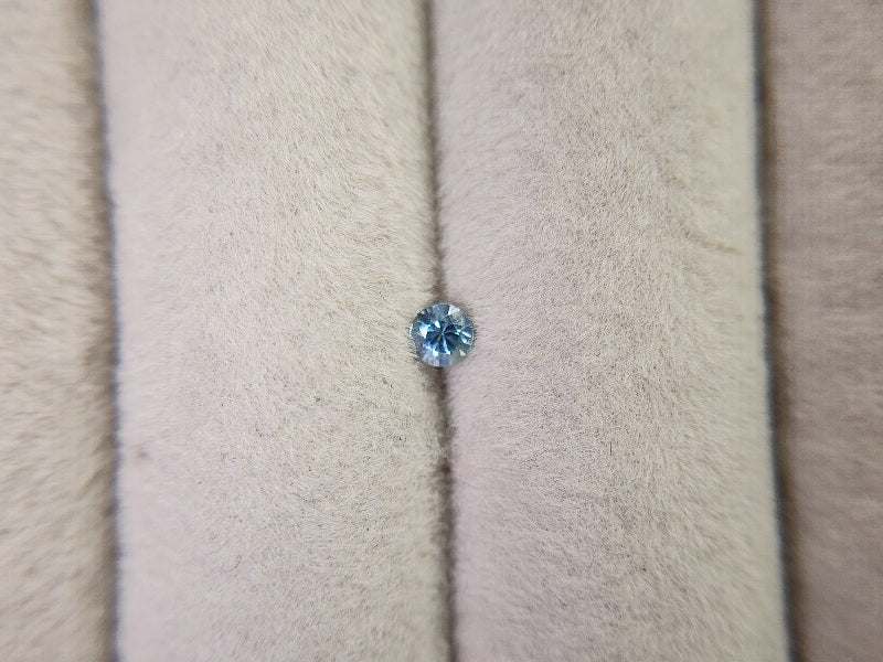 0090-38　モンタナサファイア　0.14ct