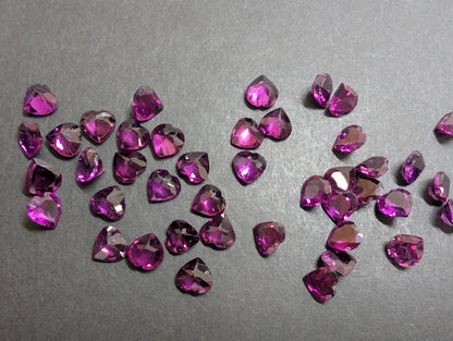 0391【HappyValentine💓】ハートシェイプのロードライトガーネット【1石あたり約0.87ct】