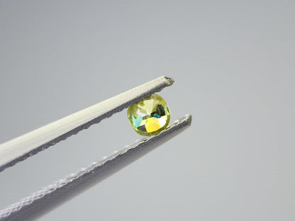 0932-1-8　スフェーン　0.12ct