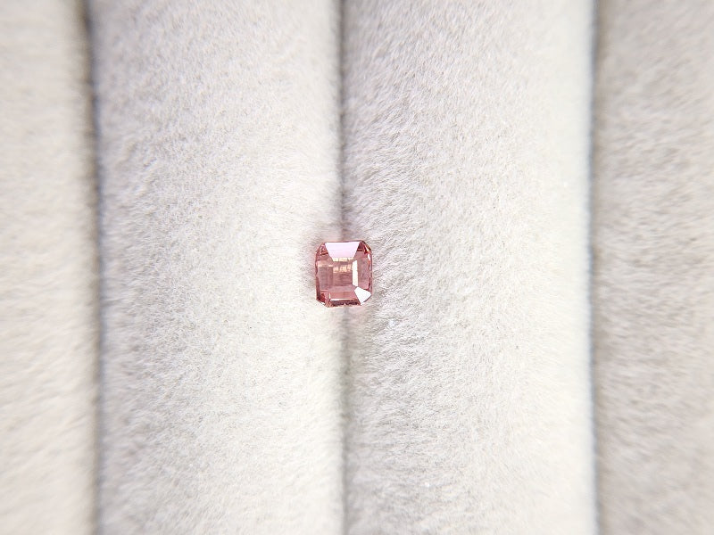 0879-84  トルマリン  0.41ct