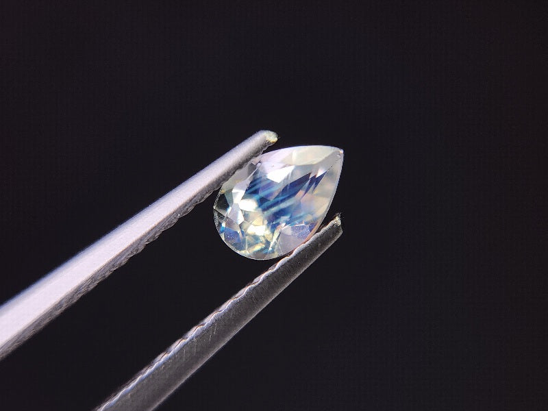 0762-4　アンデシンラブラドライト　0.47ct