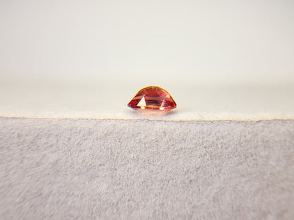 0152-1-15　バイカラーアンデシン　0.44ct