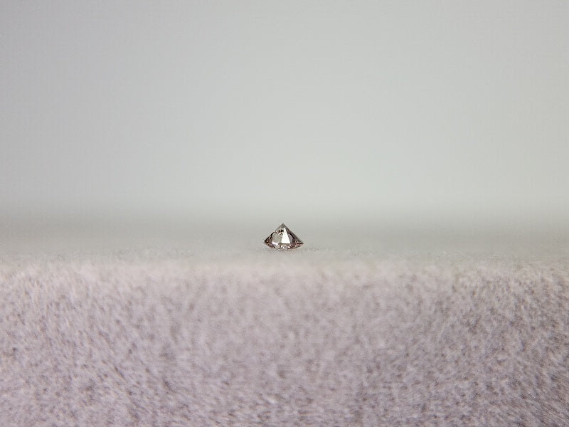 0015-4-2　ピンクダイヤモンド　0.02ct