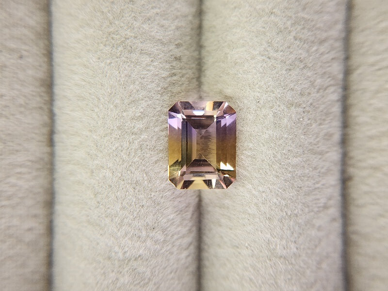 AMT-19　アメトリン　2.17ct