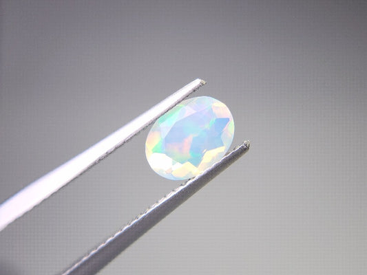 0909-1-5　オパール　0.74ct
