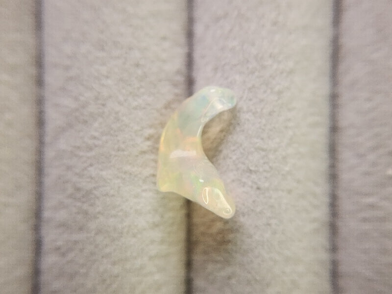 0914-5　さざれオパール（穴あき）　1.93ct