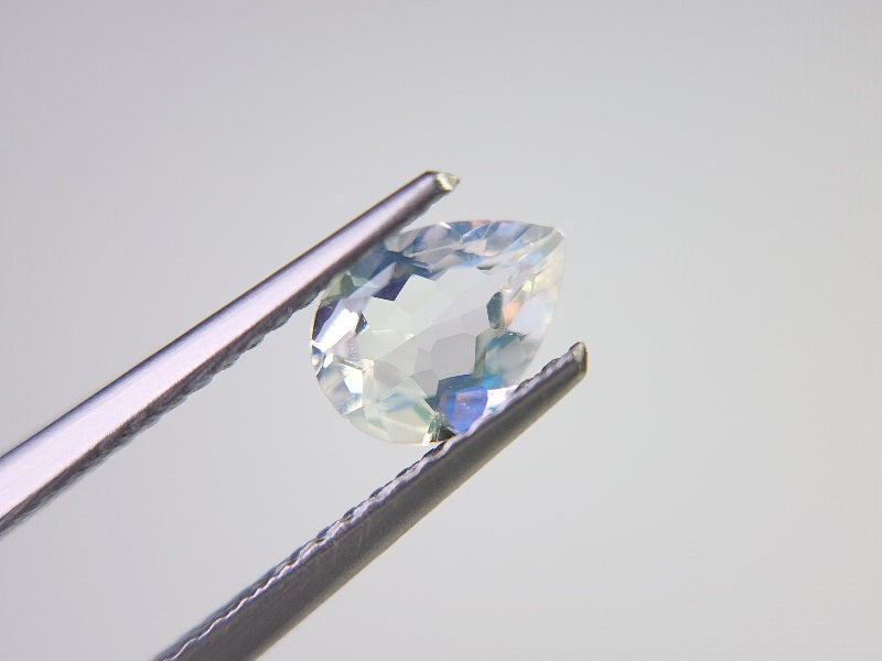 0763-2　アンデシンラブラドライト　0.68ct