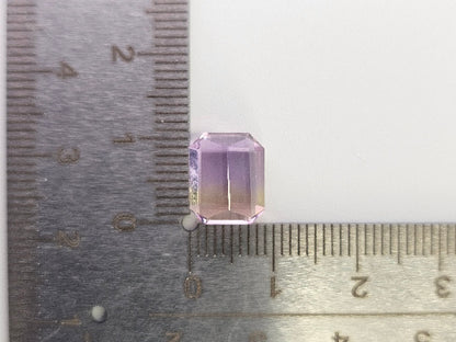 AMT-2　アメトリン　4.15ct