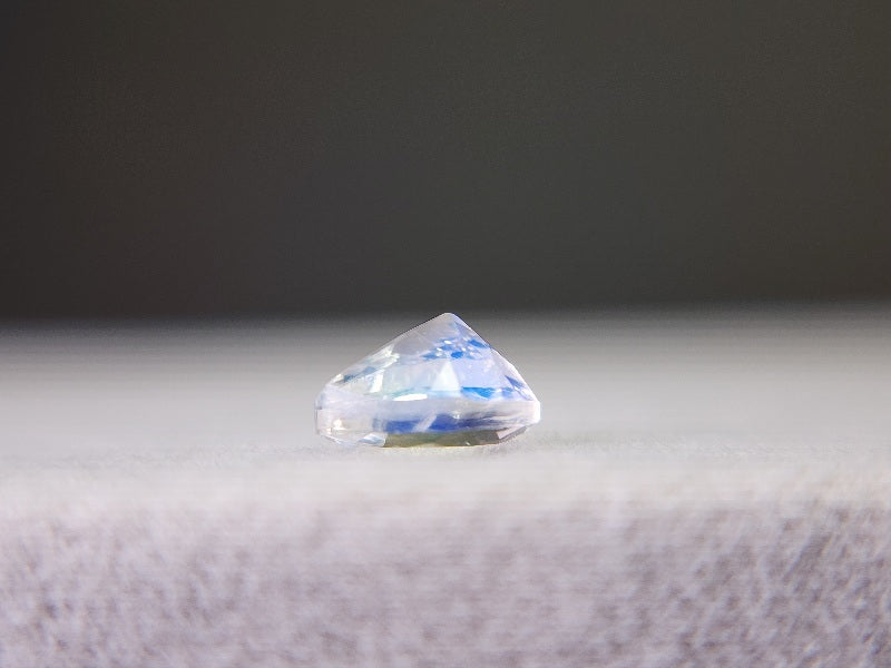 0762-3　アンデシンラブラドライト　0.47ct