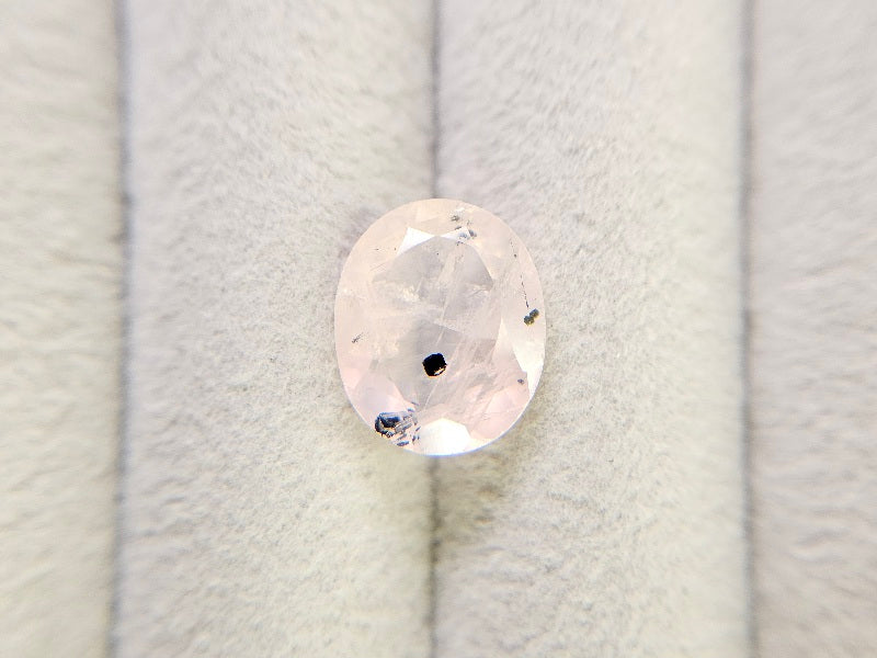 MICir-4　マイカインローズクォーツ　4.10ct