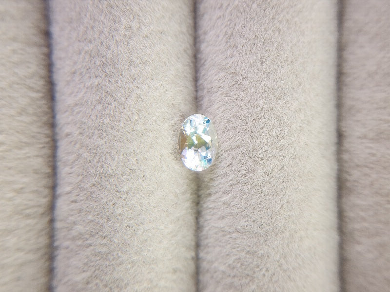 0760-10　アンデシンラブラドライト　0.47ct