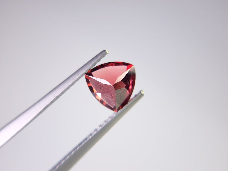 0910-1-5　ガーネット　1.35ct