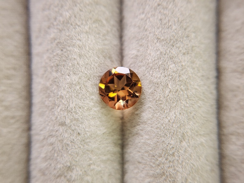 0020-12　シャンパントパーズ　1.41ct