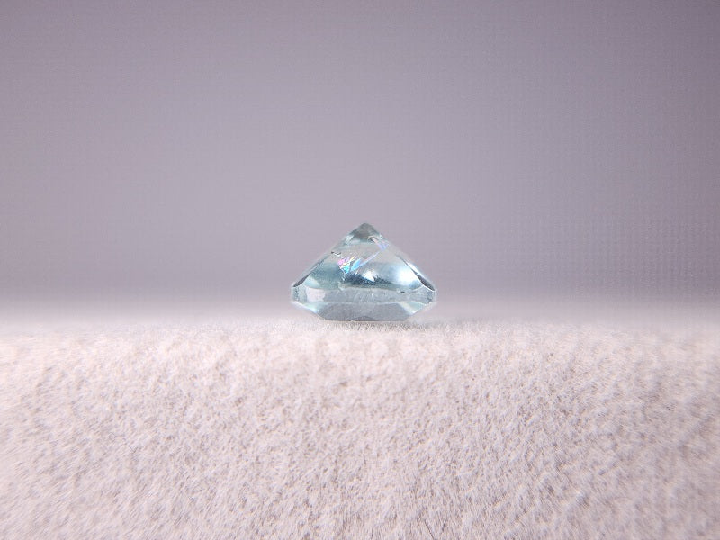 gBE-2　虹入り！グリーンベリル　0.93ct