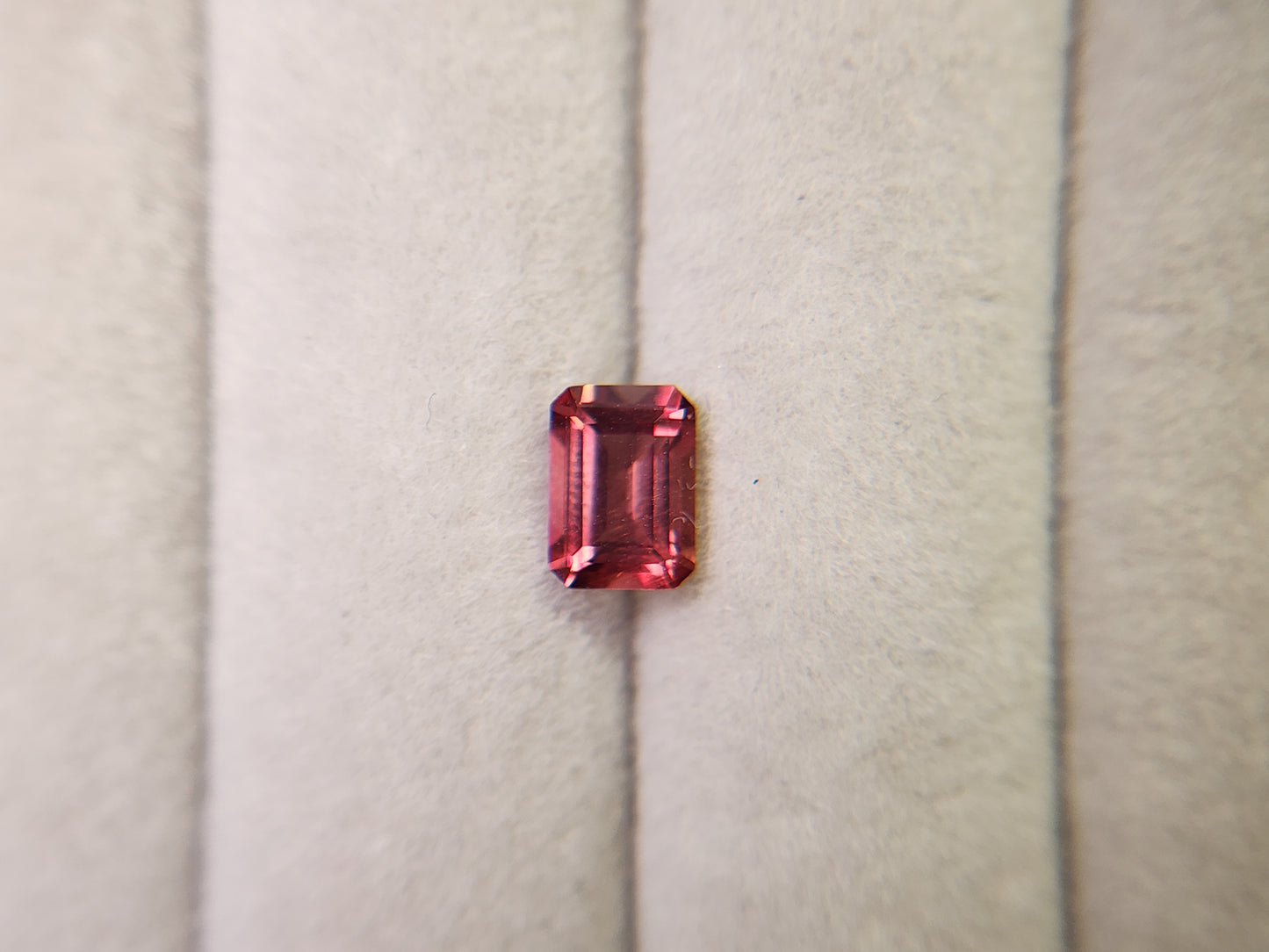 0151-3-5　バイカラーアンデシン　1.02ct