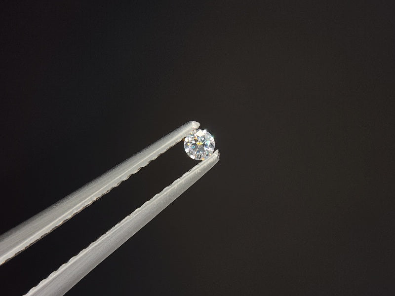 0015-1-5　ダイヤモンド　0.04ct
