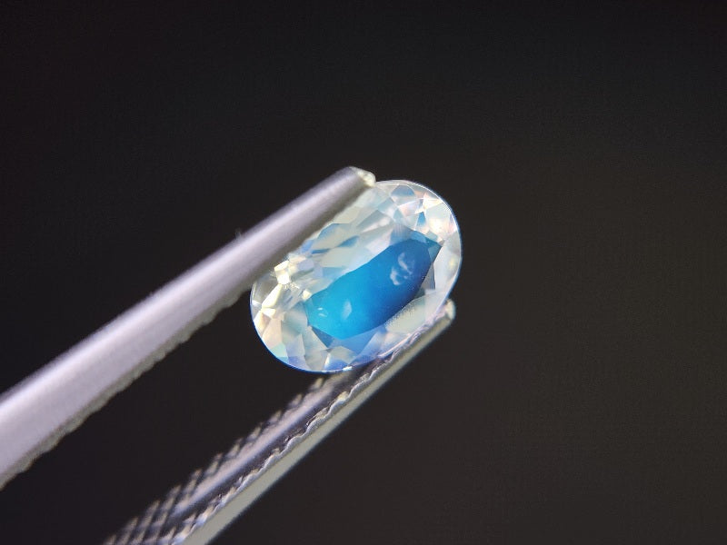 0761-5　アンデシンラブラドライト　0.73ct