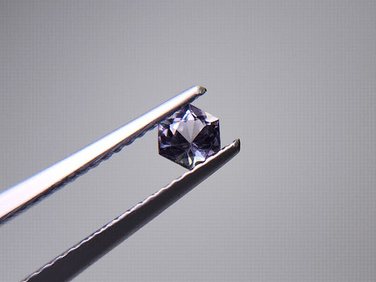 0002-5　スピネル　0.31ct