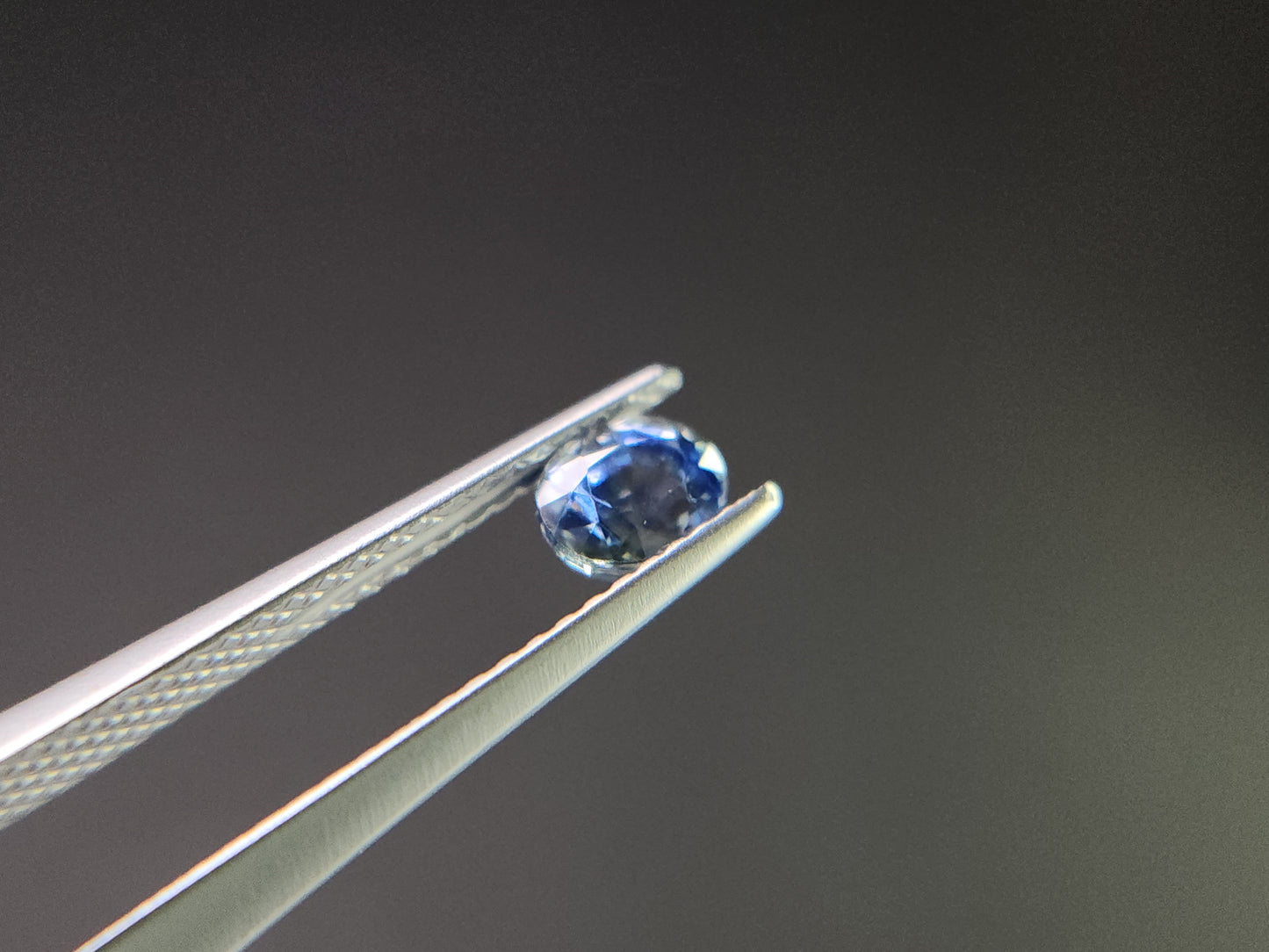 0904-3　サファイア　0.66ct
