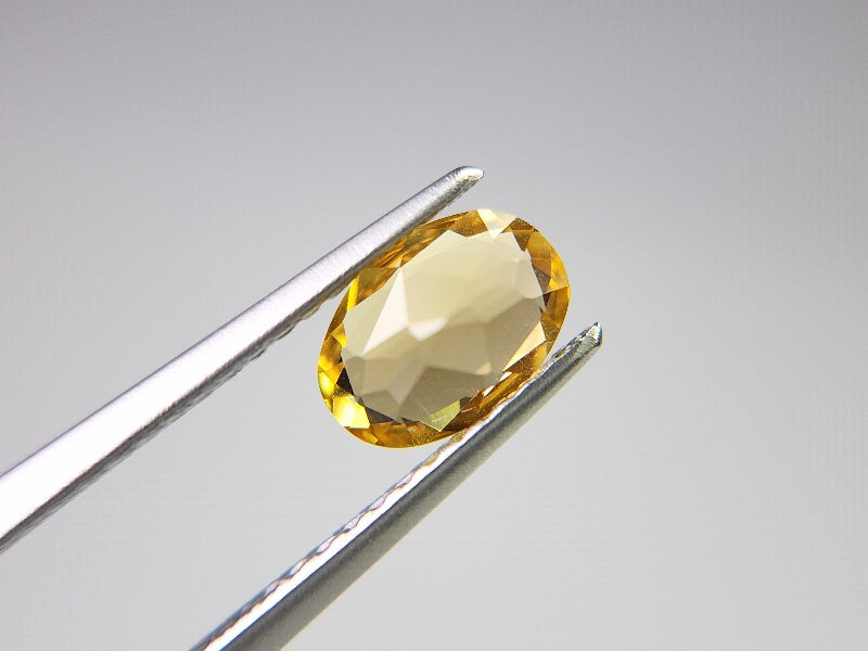 yeBE-6　イエローベリル　0.64ct