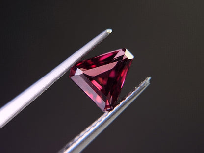RDGA-13　ロードライトガーネット　1.27ct