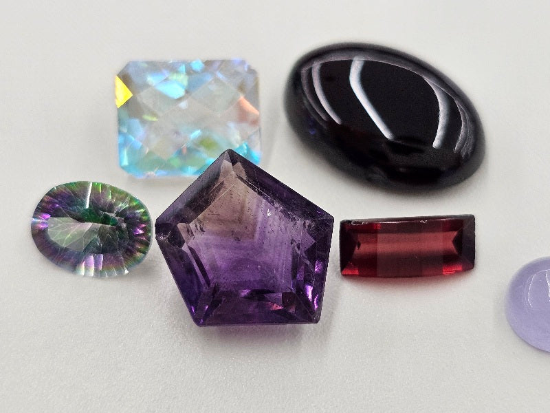 Wkar-114　訳あり東洋ルース　30.69ct