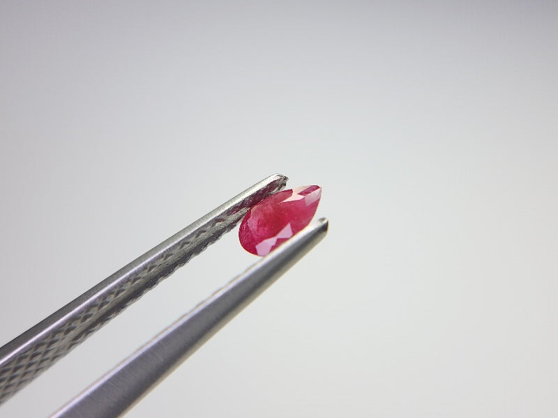 r-BE-3　レッドベリル　0.11ct