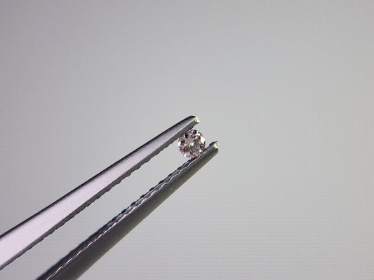 0015-4-1　ピンクダイヤモンド　0.03ct