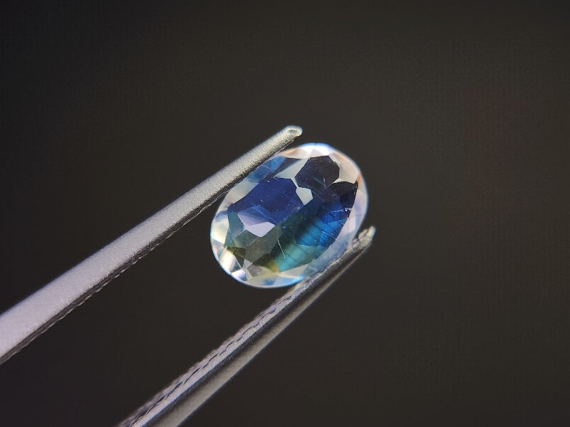 0761-14　アンデシンラブラドライト　0.63ct