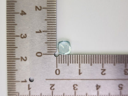 gBE-2　虹入り！グリーンベリル　0.93ct
