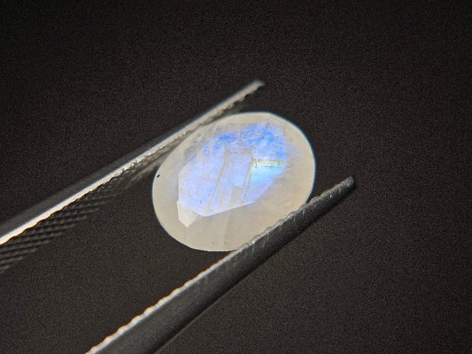 blMO-1　ブルームーンストーン　2.66ct