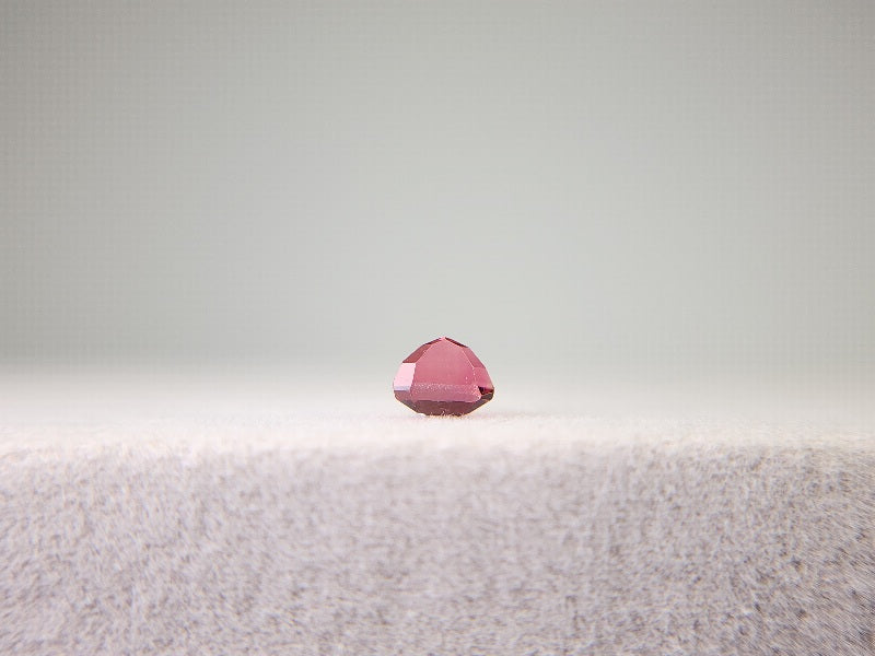 0879-84  トルマリン  0.41ct