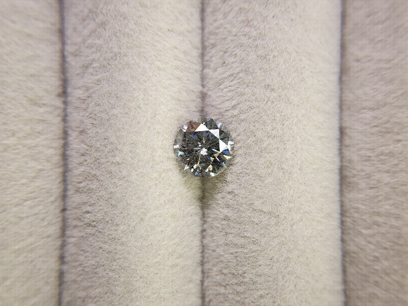 　grMOI-2　合成グレーモアッサナイト　0.93ct