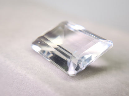 SUI-6　水晶　23.95ct