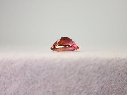 0152-1-33　バイカラーアンデシン　0.35ct