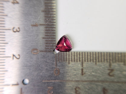 RDGA-8　ロードライトガーネット　1.11ct